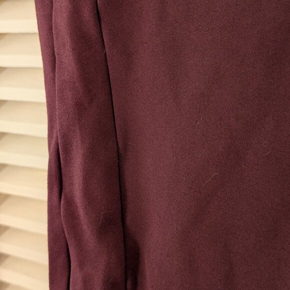 LOFT‎ Seamed Ponte Burgundy, Size Large EUC - Picture 5 of 9